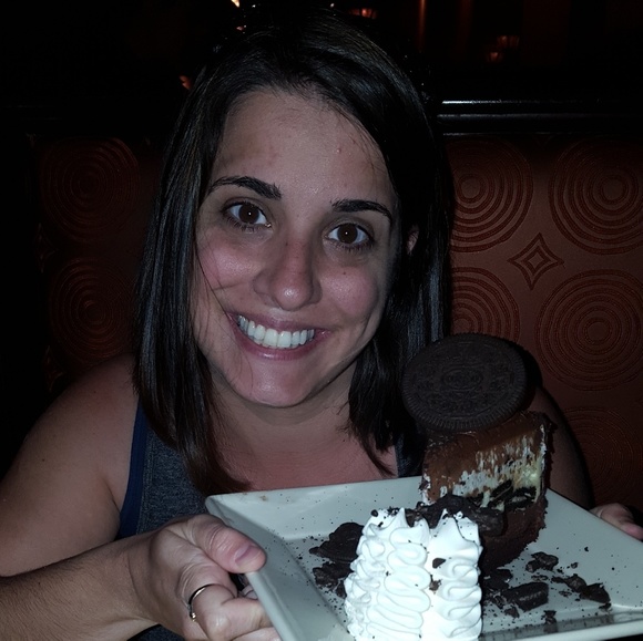 Meet your Posher, Caroline - Picture 1 of 1